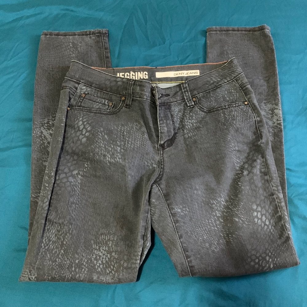 DKNY Snake-Print Jeggings